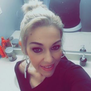 Meet your Posher, Liz